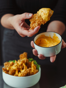Pollo frito rebozado al estilo KFC en tu local