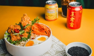 Ramen con pollo empanado Holly Powder